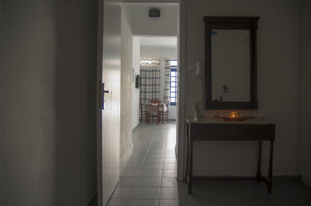 Erato Apartments Баці Номер фото